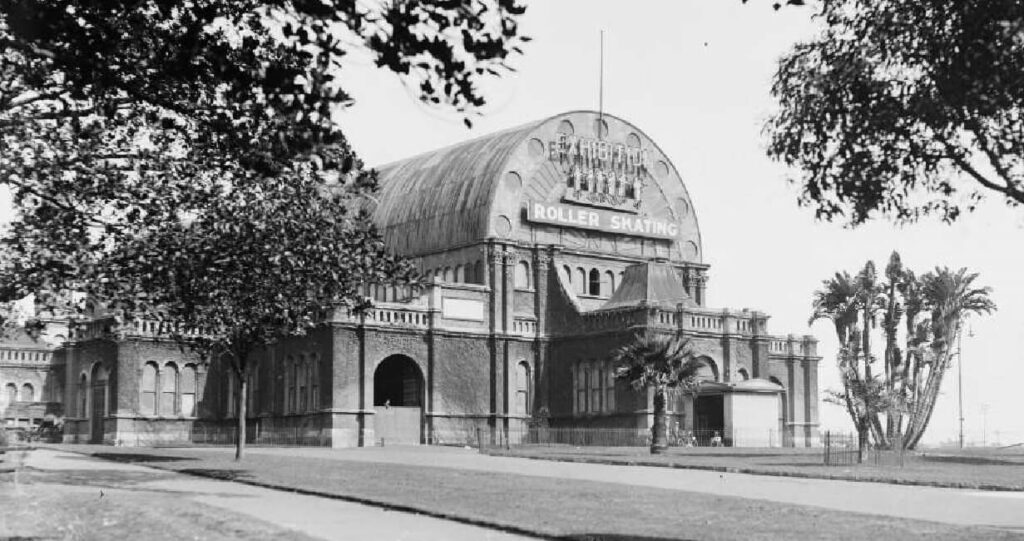 Photograph of the roller skating rink at Prince Alfred Park in the Sydney CBD
